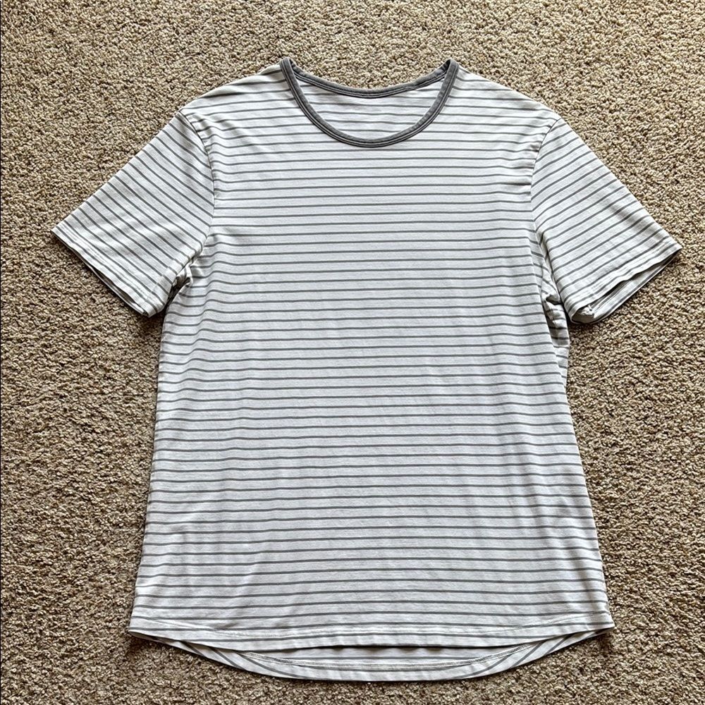 Lululemon Men’s White Gray Stripe S/S Tech T-Shirt Tee Sz L Slim